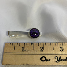 Load image into Gallery viewer, D20 Inspired Tie clip
