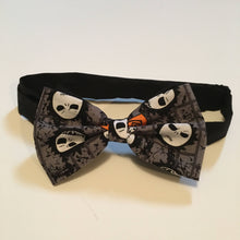 Load image into Gallery viewer, Skeleton Jack Inspired Bow Tie
